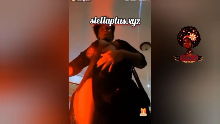 African ebony baddie live video