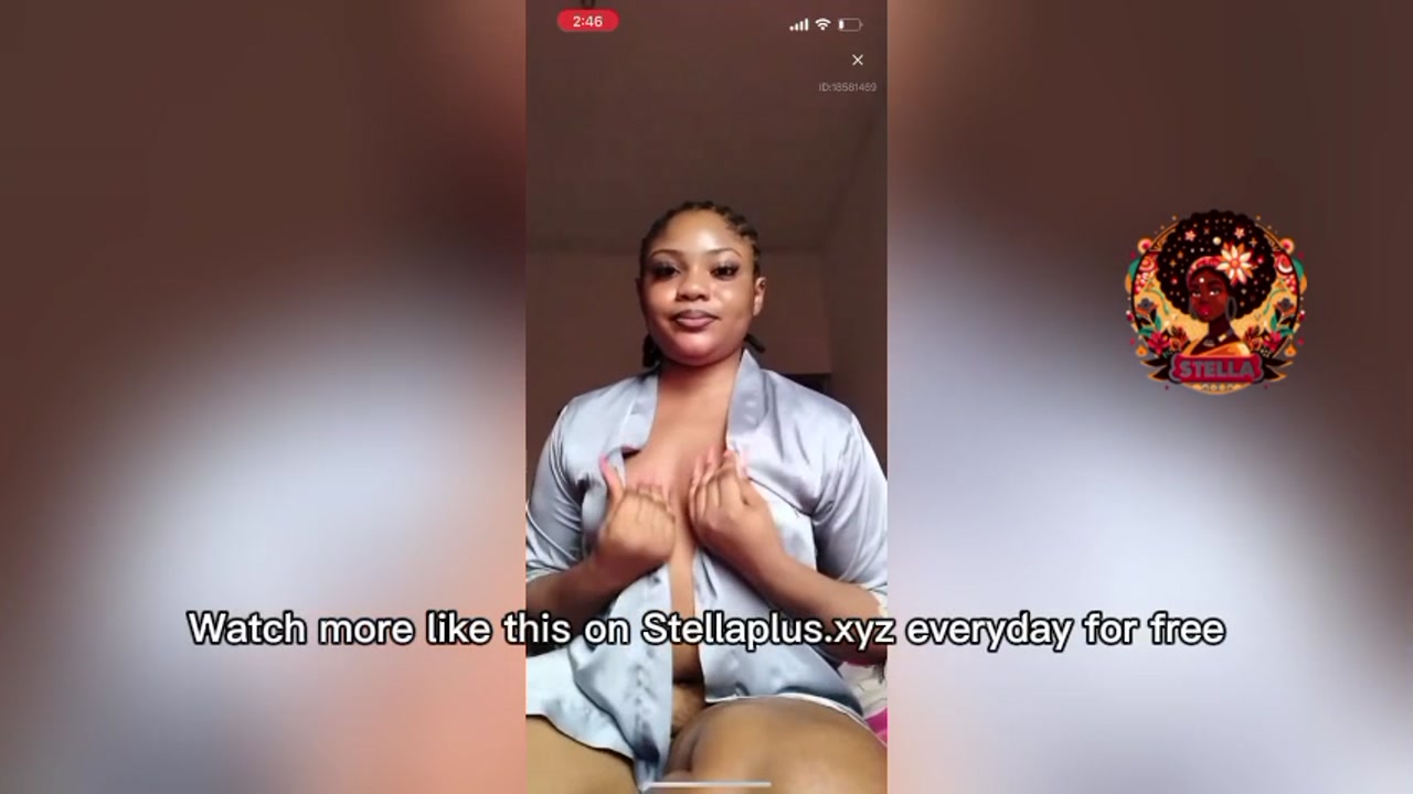 Live Cam Nude: I’d tip her too for those breast preview image