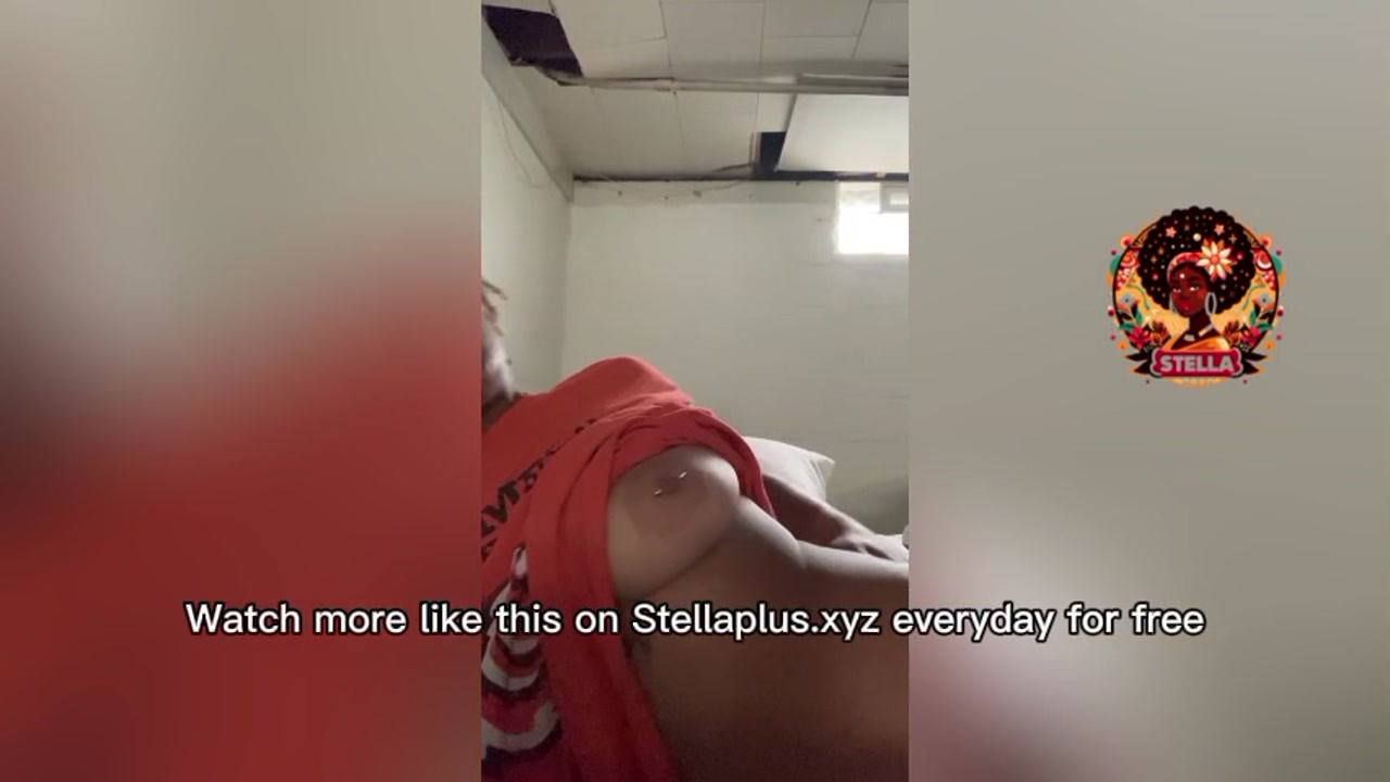 Onlyfan model cumming with her favourite Vibrator preview image